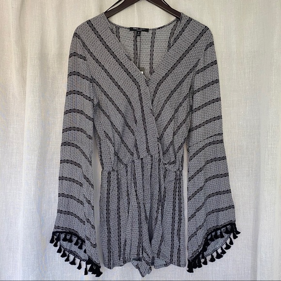 Romeo & Juliet Couture Boutique Romper - Picture 2 of 5